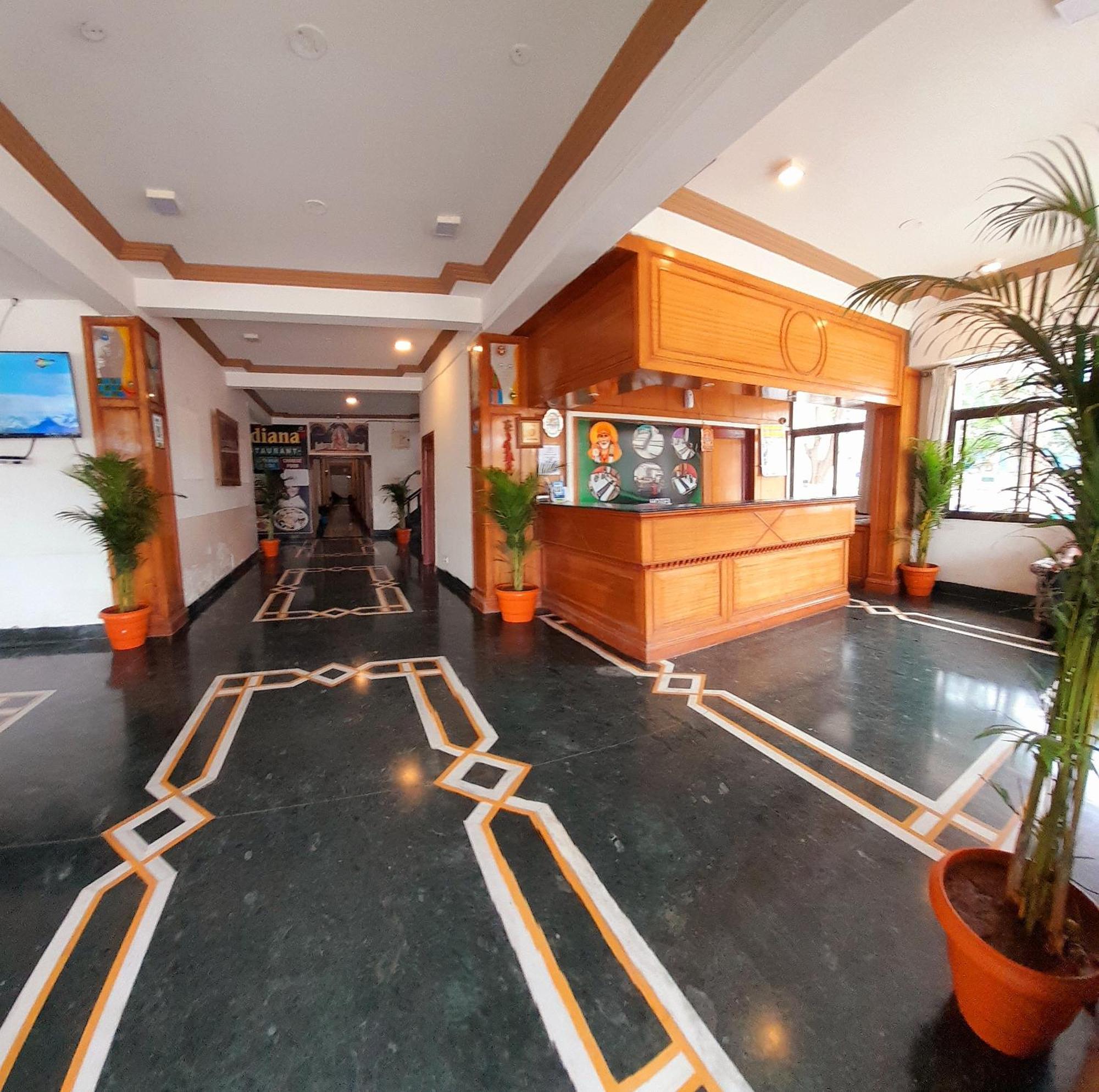 Hotel Indore Palace - Feel At Home Shirdi Exterior photo