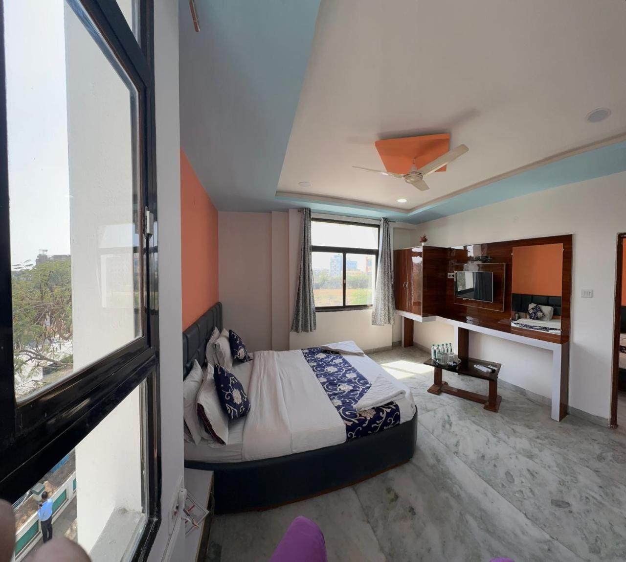 Hotel Indore Palace - Feel At Home Shirdi Exterior photo