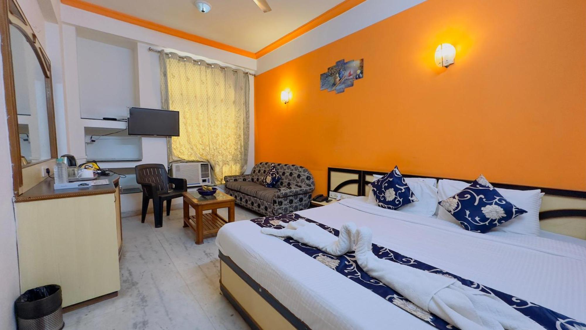 Hotel Indore Palace - Feel At Home Shirdi Exterior photo
